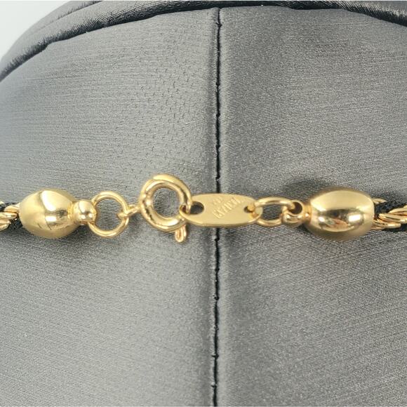 Vintage Trifari Twisted Rope Necklace and Bracelet Set – Black & Goldtone Metal - Picture 6 of 7